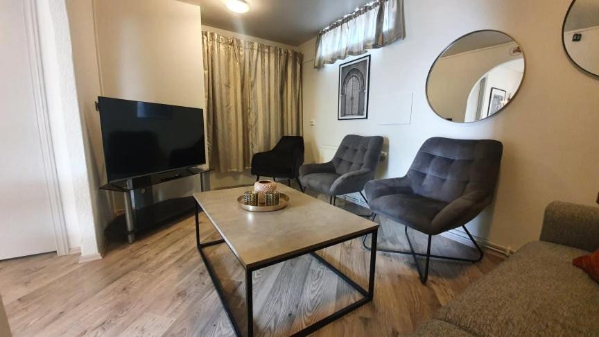 North Inn - Guesthouse And Cabin อาคูเรย์รี ภายนอก รูปภาพ